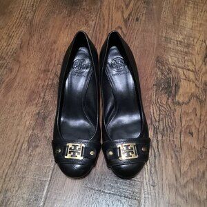 Tory Burch Natalya Gold Logo Black Leather Wedge Heels Size 7M